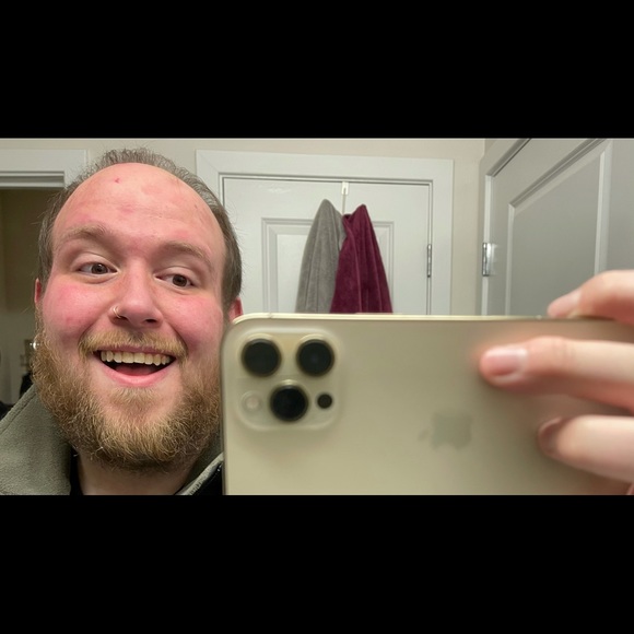 Meet Your Posher Dan - Picture 2 of 7